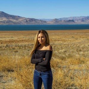 Meet your Posher, Johnella